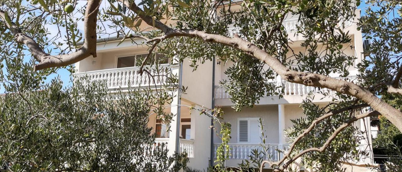 Villa Spanja Vodice Buitenkant foto
