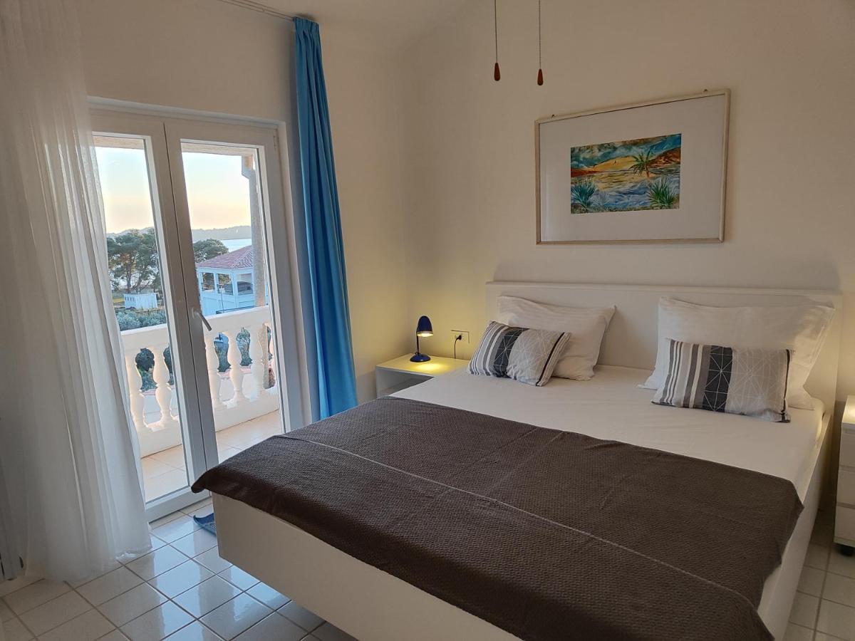 Villa Spanja Vodice Buitenkant foto